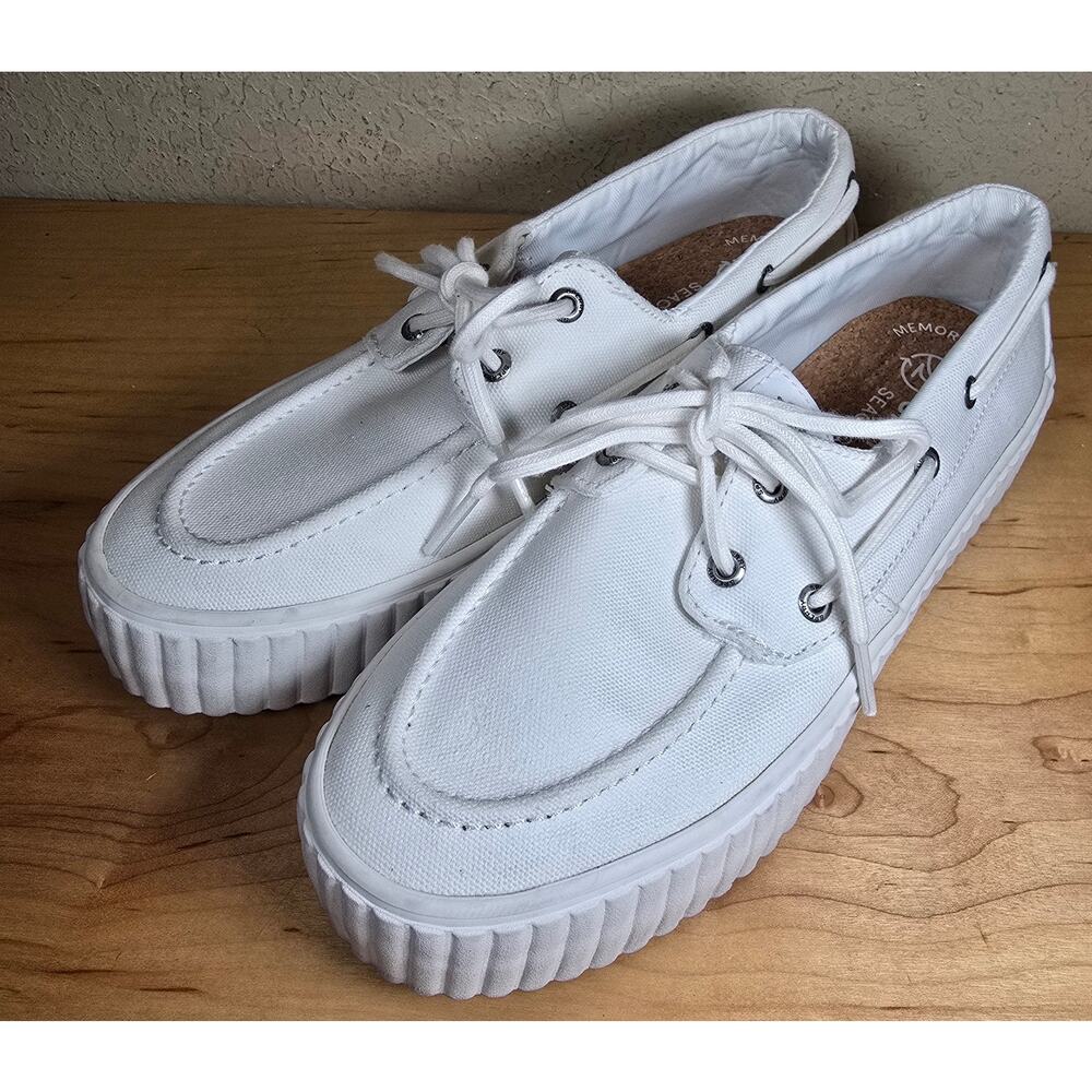 Sperry White Boat Shoes Mocassins Toes 1.5" Platform Lace Up Low Worn 2x Size 8